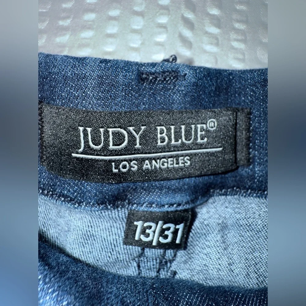 Judy Blue high-rise pull-on super flare jeans in a dark wash Size 31 ( ALTERED)